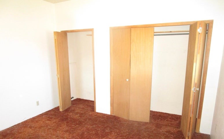 720 Tilden Ave, Las Vegas, New Mexico image 8