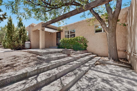 Tiny photo for 11 Verano Loop, Santa Fe, NM 87508 (MLS # 202602855)