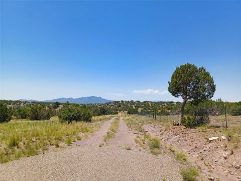 Tiny photo for 64 Coyote Trail, Santa Fe, NM 87508 (MLS # 202502736)