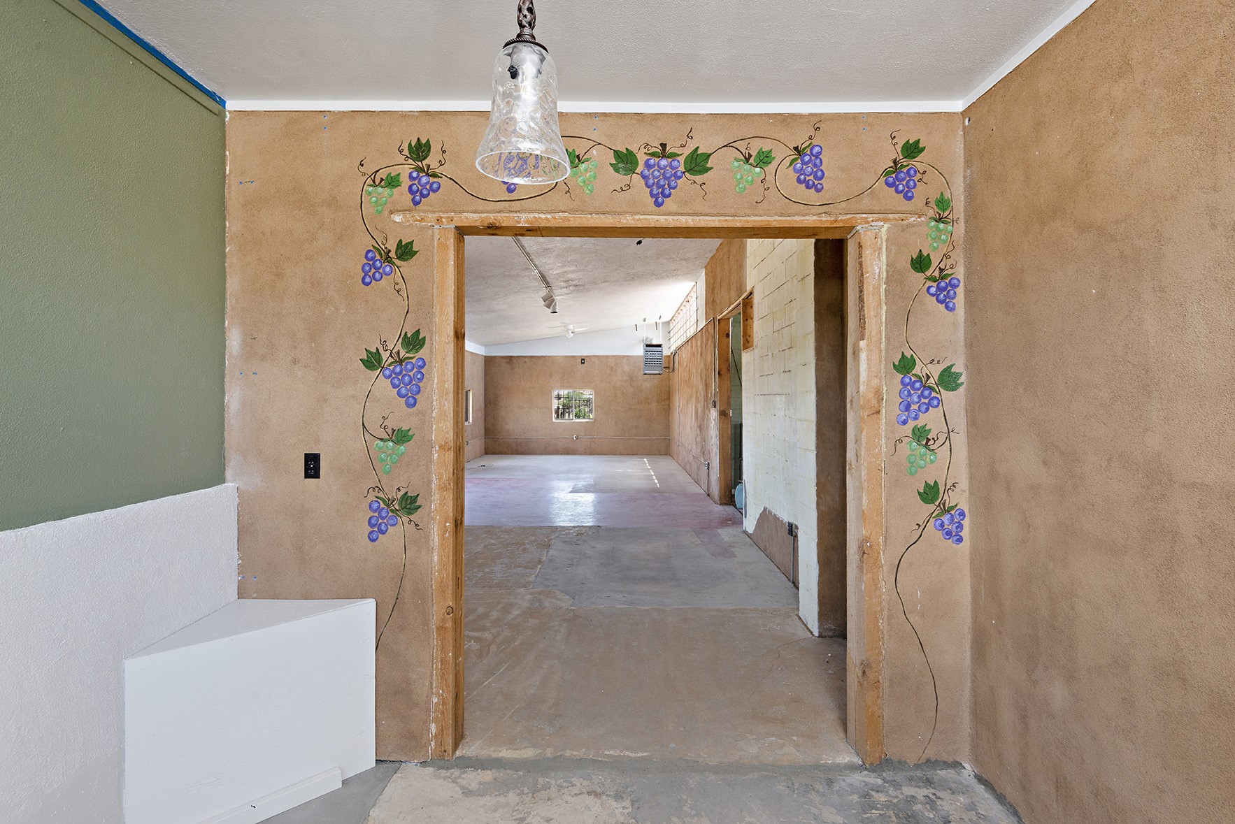 Espanola, New Mexico 87532, United States, ,Commercial,Pending,67029