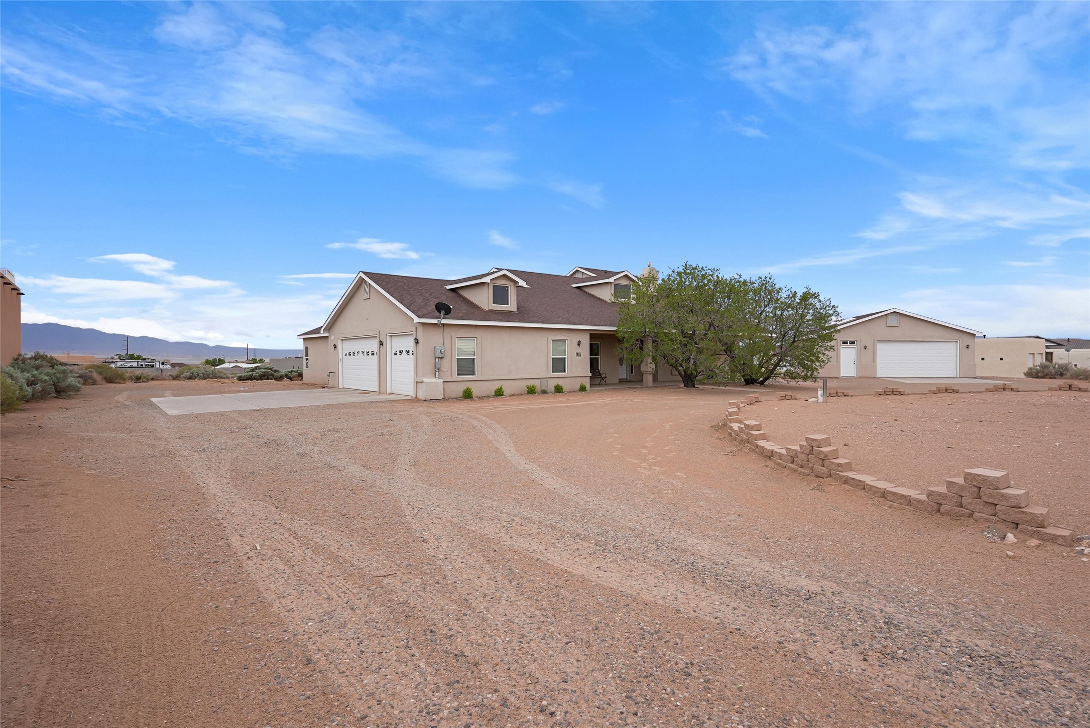 1810 Eucalyptus Road, Rio Rancho, New Mexico image 6