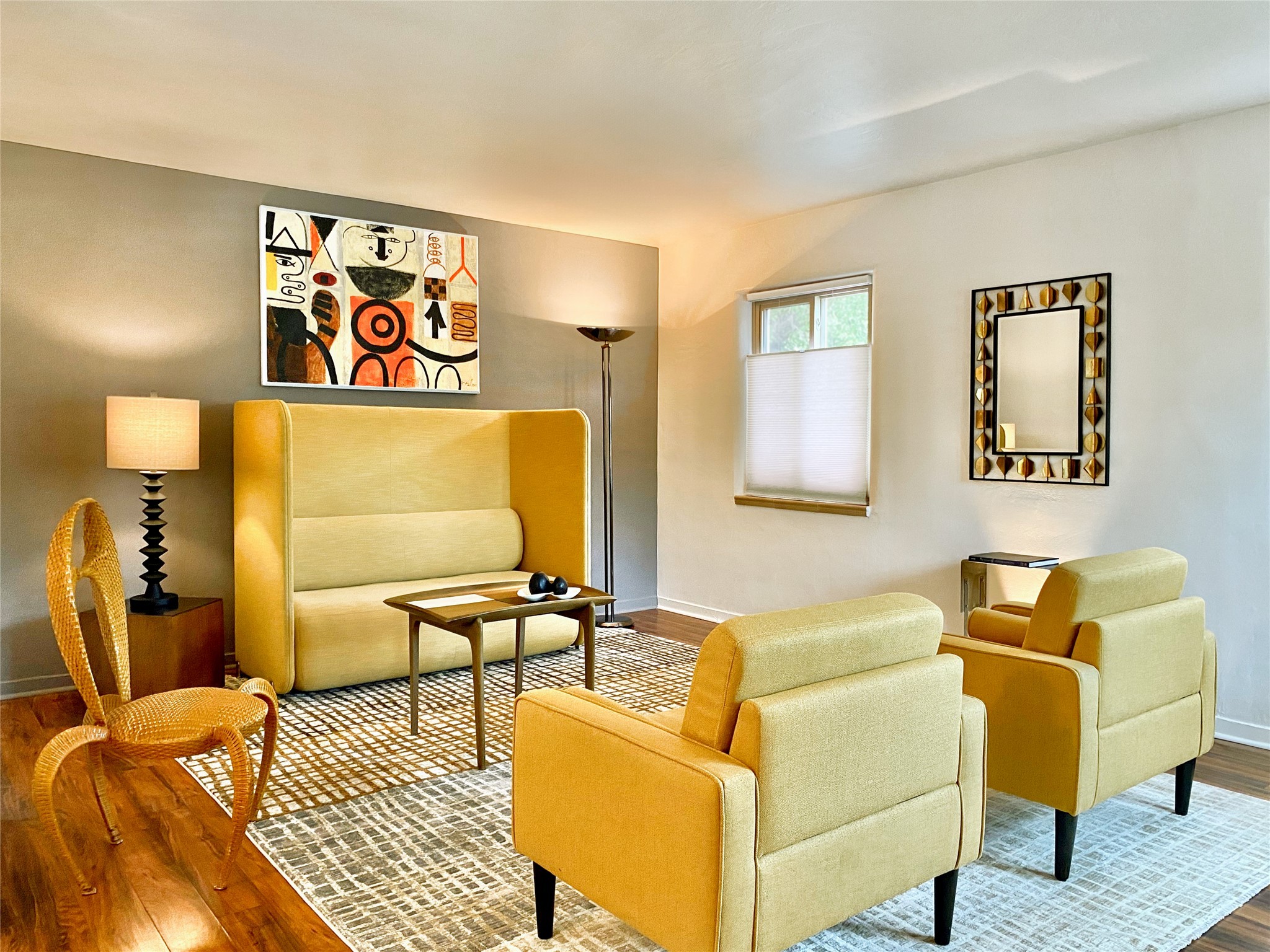 Listing image 1