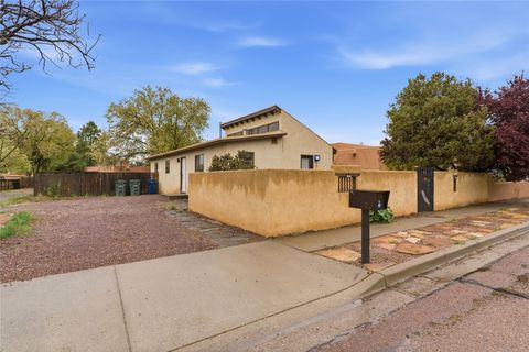Condo For Sale - 1606 Camino La Canada<br/> Santa Fe, NM 87501