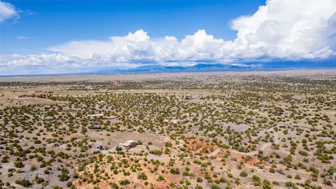 Photo of 100 Rancho Alegre Rd, Santa Fe, NM 87508 (MLS # 202502001)