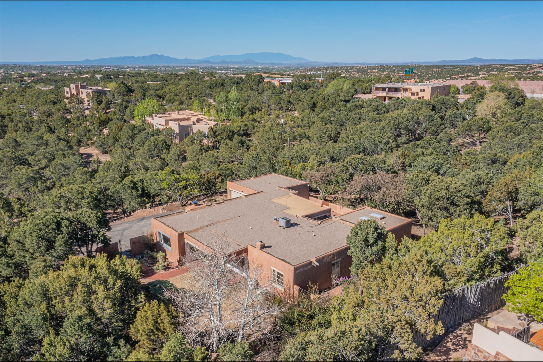 1075 Calle Largo, Santa Fe, New Mexico image 42