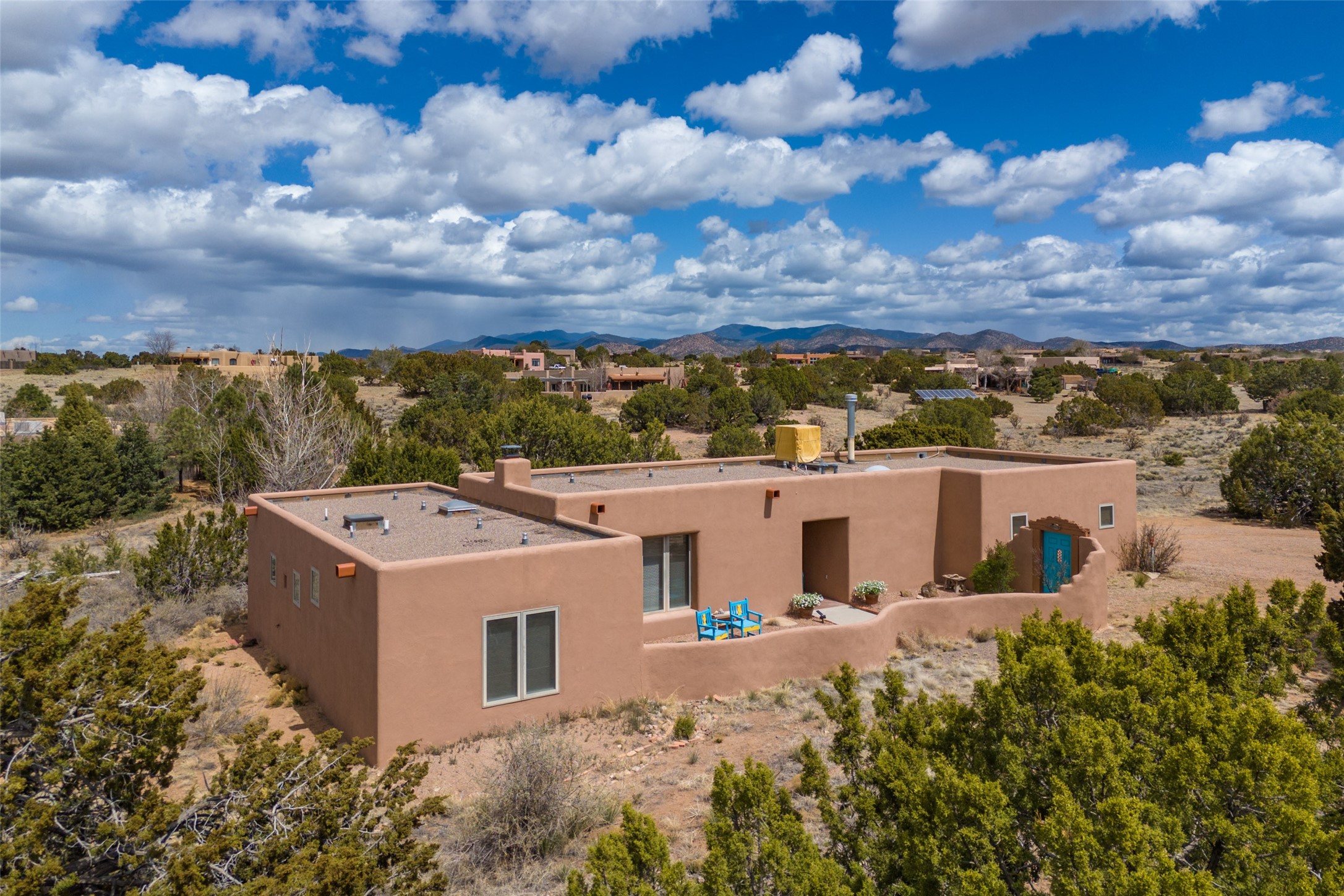 9 Tetilla Road, Santa Fe, New Mexico image 1