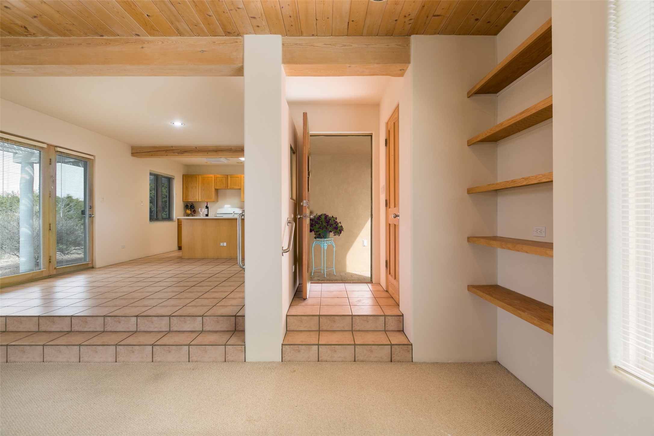 9 Tetilla Road, Santa Fe, New Mexico image 6