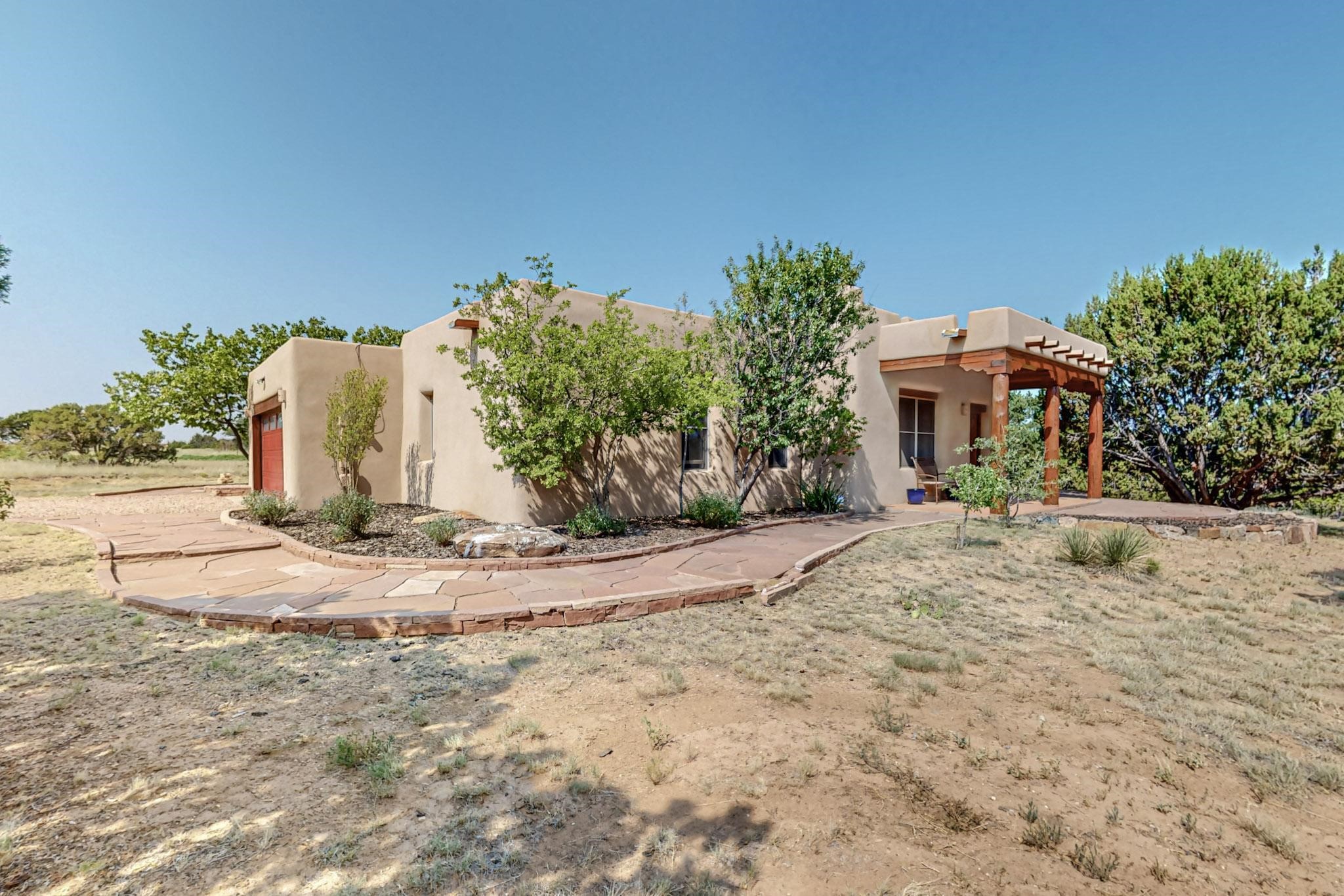 30 Domingo Road, Santa Fe, New Mexico image 1
