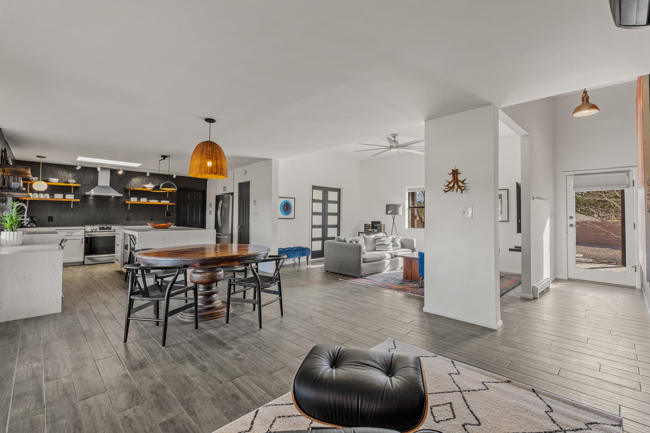 Santa Fe, New Mexico 87508, United States, 3 Bedrooms Bedrooms, ,2 BathroomsBathrooms,Residential,Active,253598