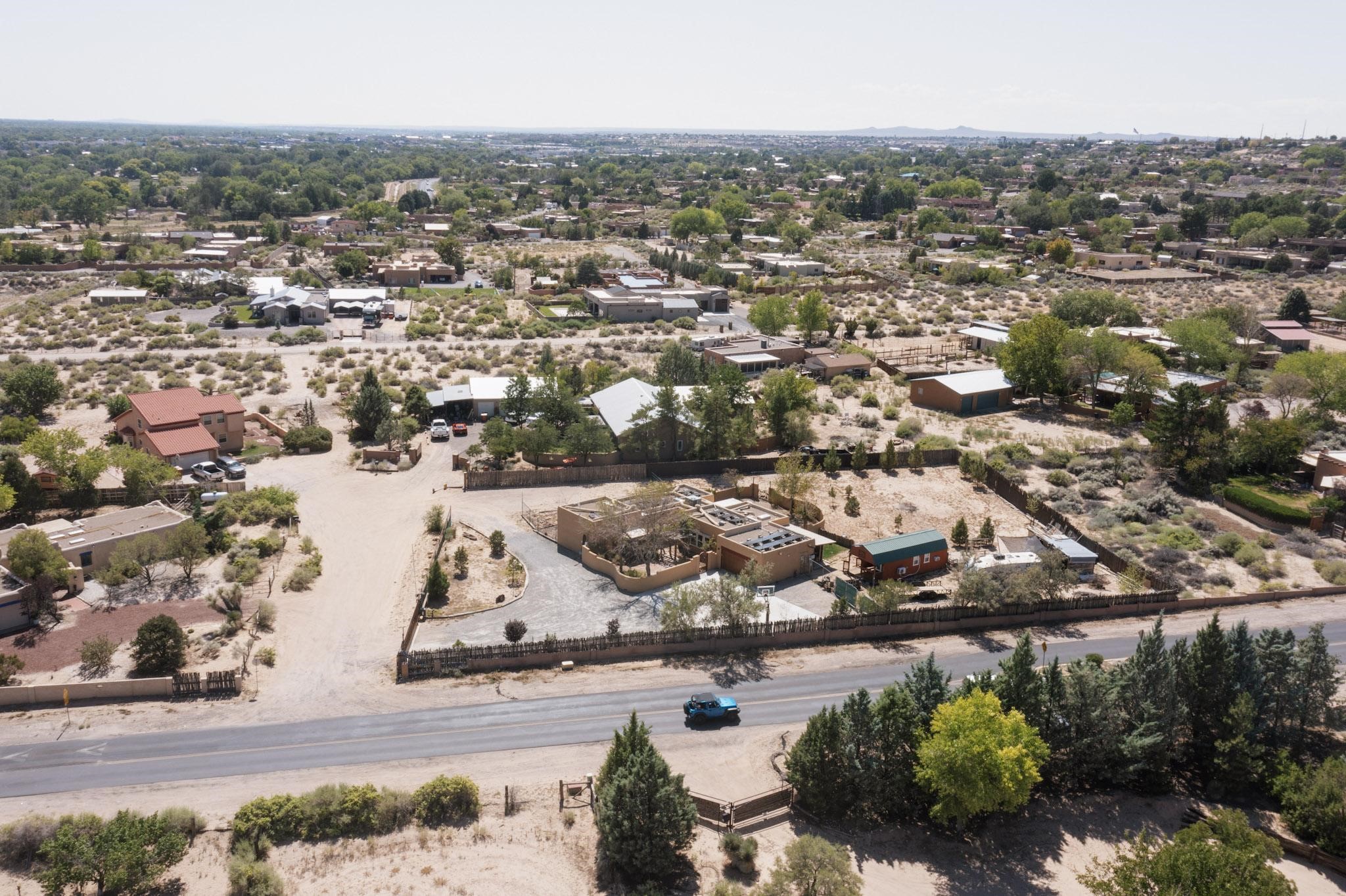 1039 W Meadowlark Lane, Corrales, New Mexico image 48