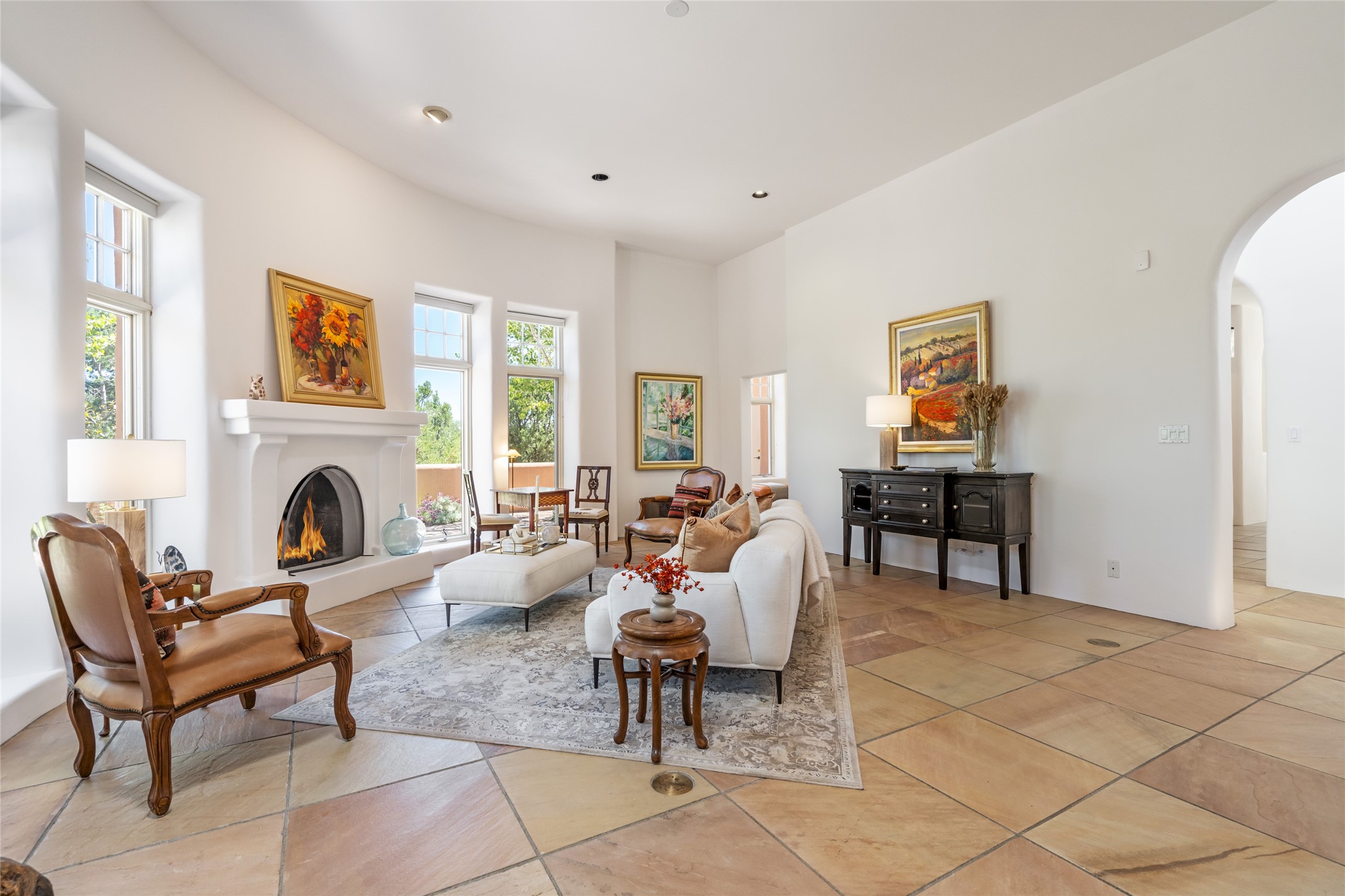 396 Circle Drive, Santa Fe, New Mexico image 5