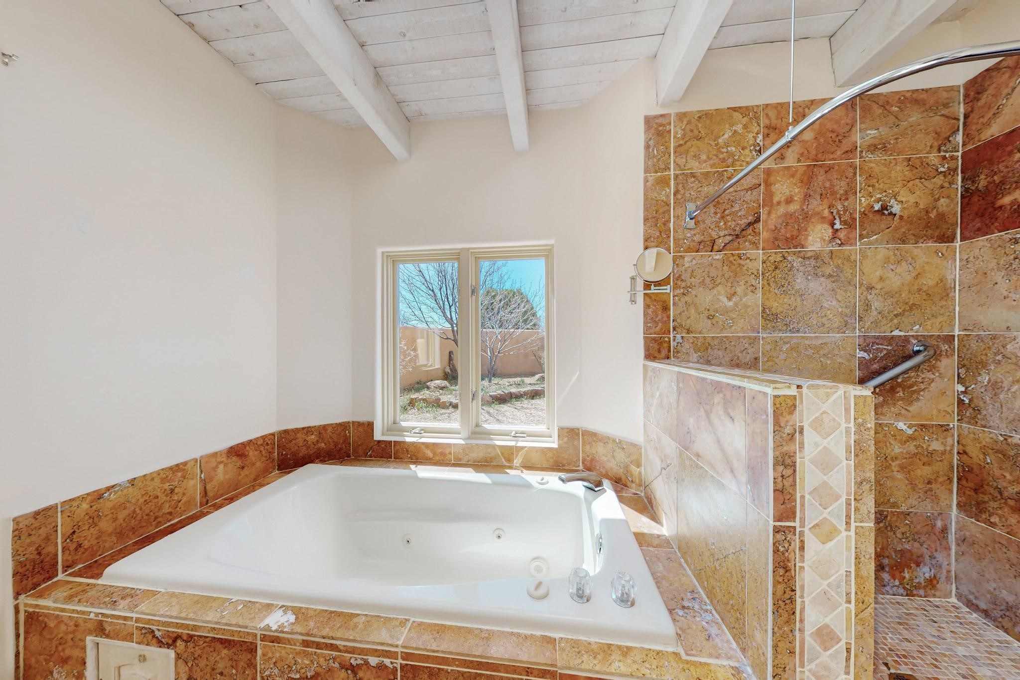 6 Monte Alto Court, Santa Fe, New Mexico image 22