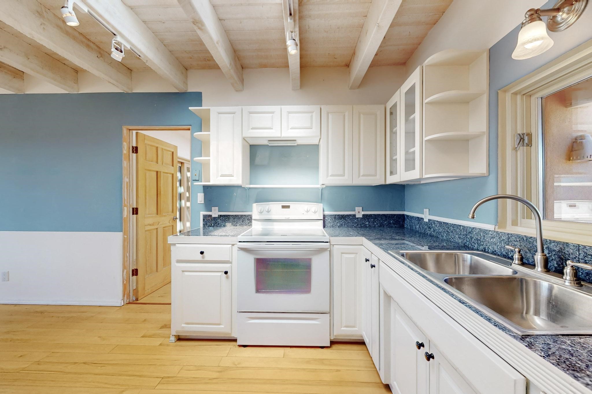 6 Monte Alto Court, Santa Fe, New Mexico image 13