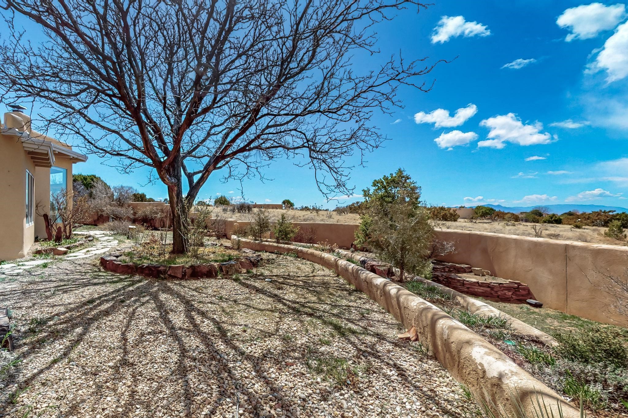 6 Monte Alto Court, Santa Fe, New Mexico image 42