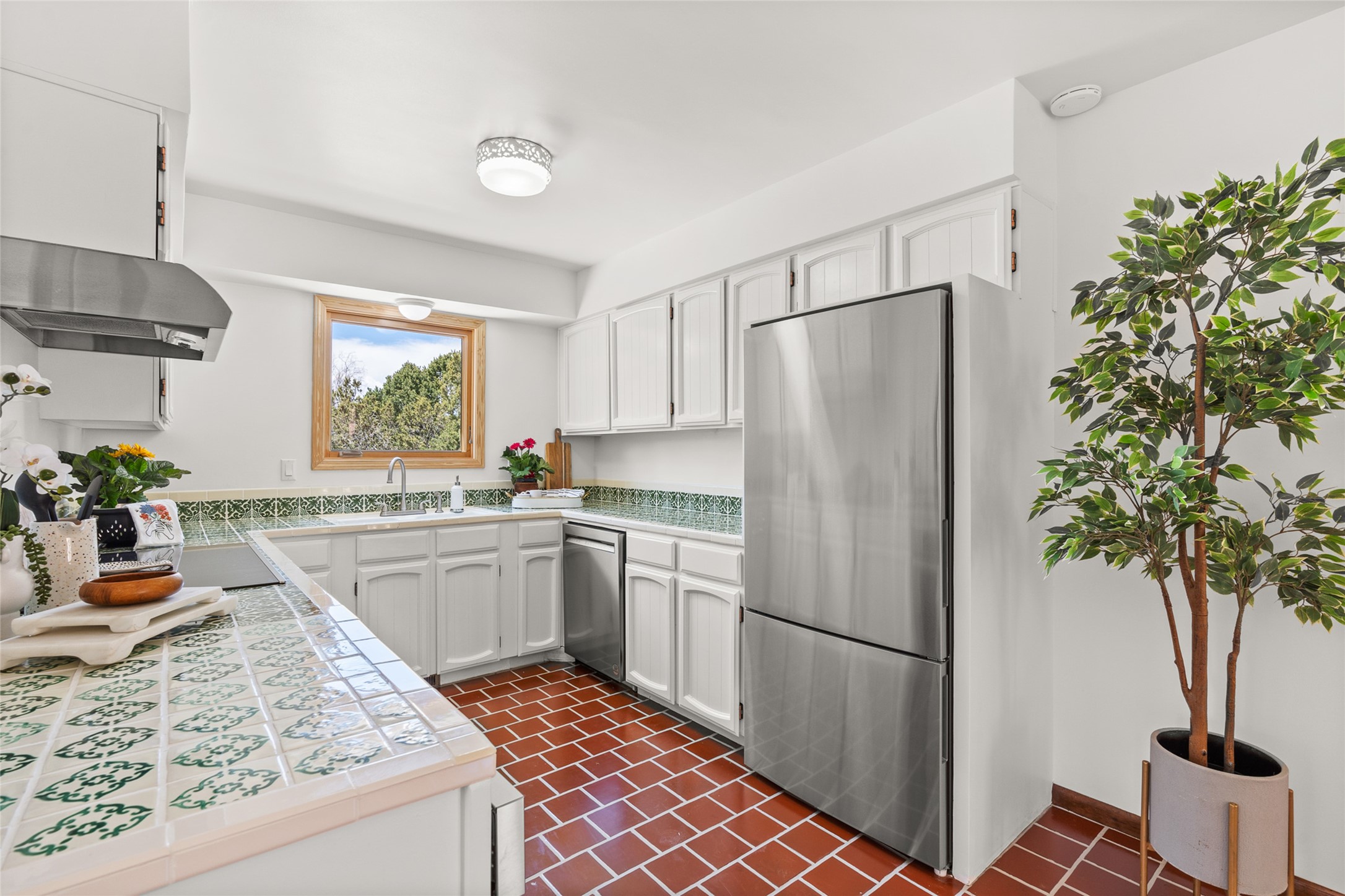 1094 Governor Dempsey Drive, Santa Fe, New Mexico image 19