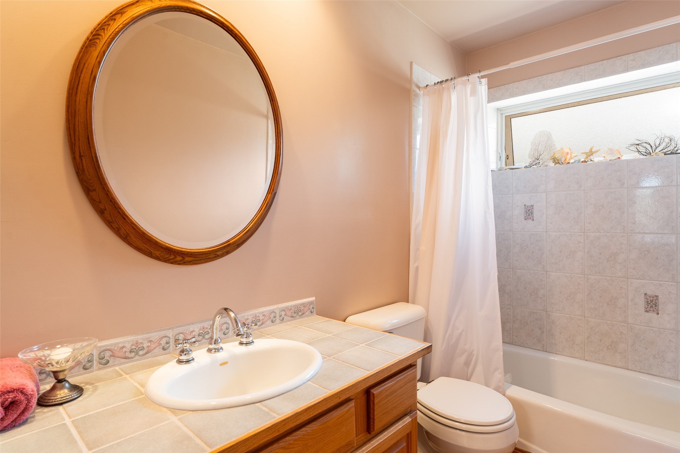 Santa Fe, New Mexico 87507, United States, 3 Bedrooms Bedrooms, ,2 BathroomsBathrooms,Residential,Pending,50588