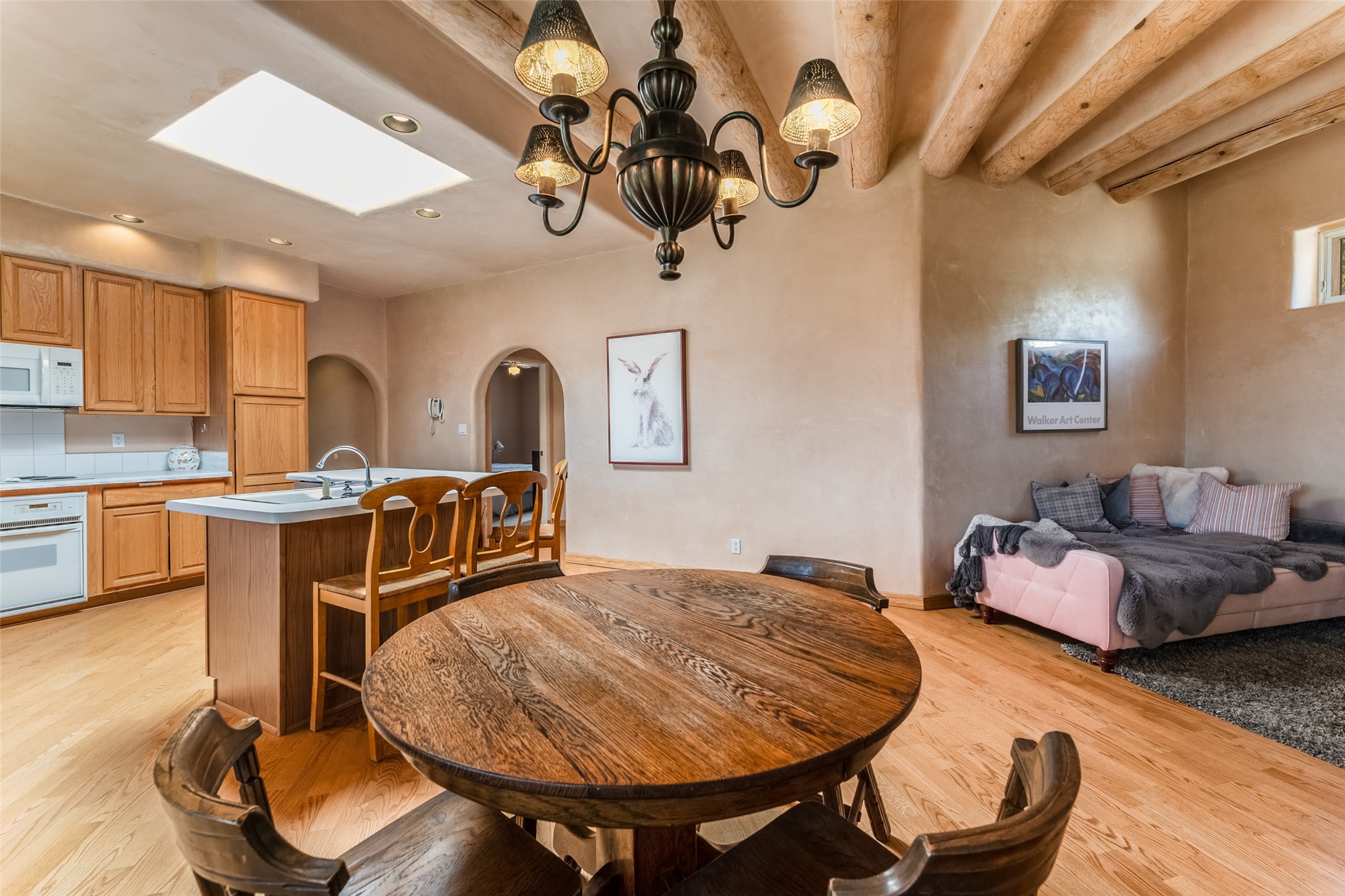 Santa Fe, New Mexico 87507, United States, 3 Bedrooms Bedrooms, ,2 BathroomsBathrooms,Residential,Pending,50588