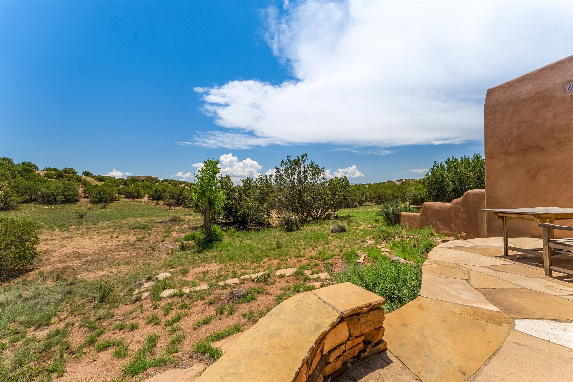 Santa Fe, New Mexico 87507, United States, 3 Bedrooms Bedrooms, ,2 BathroomsBathrooms,Residential,Pending,50588
