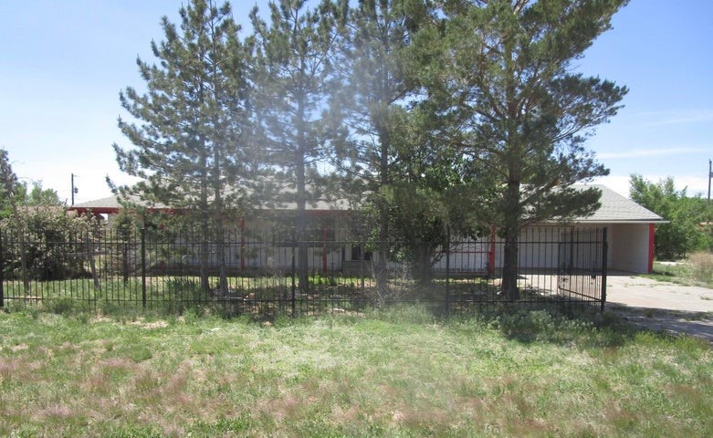 212 Tingley Avenue, Moriarty, New Mexico image 1