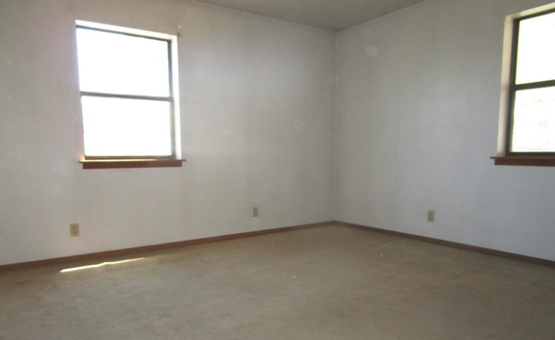 212 Tingley Avenue, Moriarty, New Mexico image 13