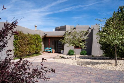 Photo of 59 W Chili Line Road, Santa Fe, NM 87508 (MLS # 202602161)