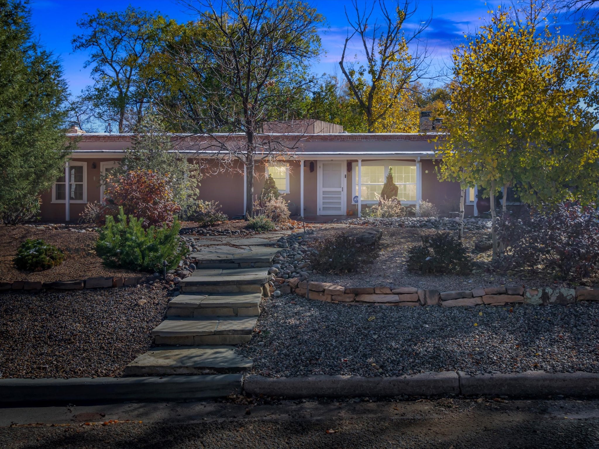 113 Camino Escondido #2, Santa Fe, New Mexico image 1