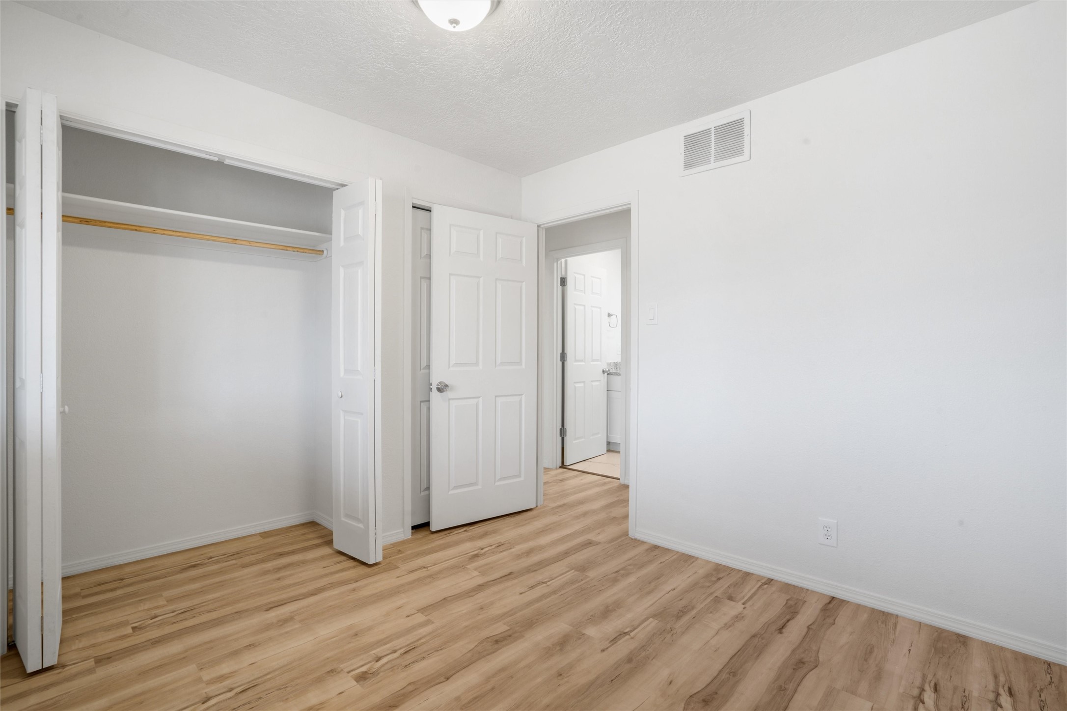 954 Capulin Rd, Los Alamos, New Mexico image 35