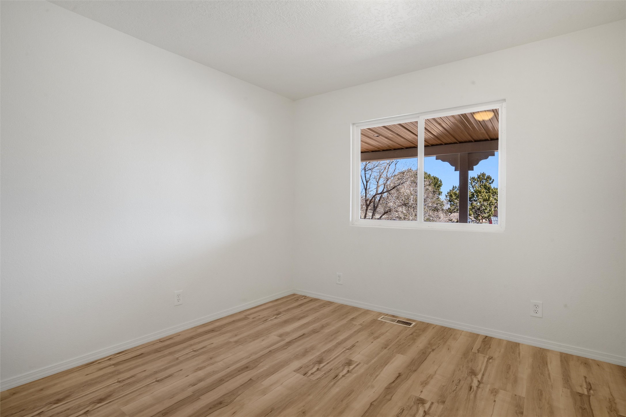 954 Capulin Rd, Los Alamos, New Mexico image 32