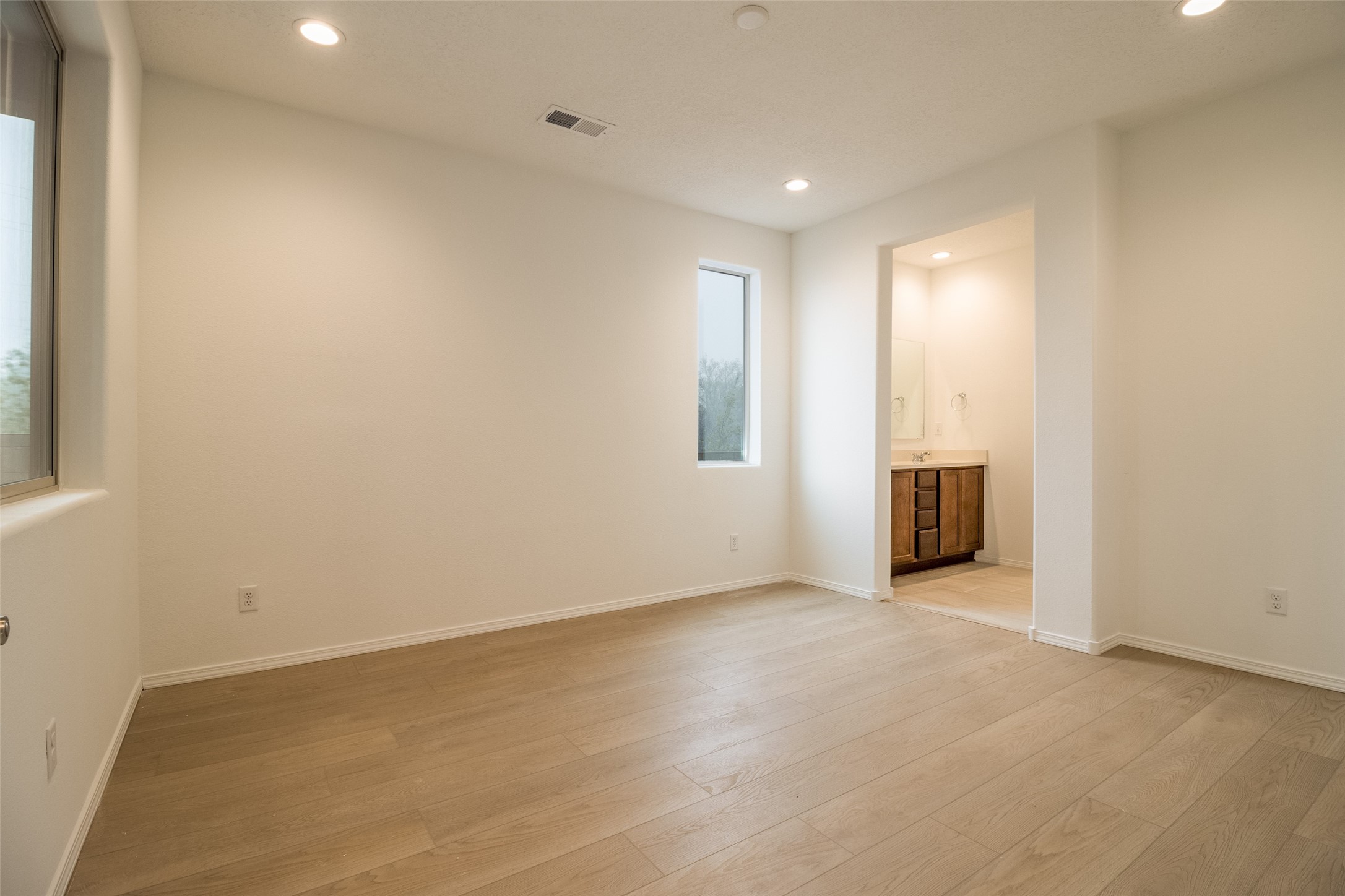 230 Delfina Street, Santa Fe, New Mexico image 15