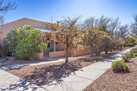 Tiny photo for 3 Julia Court, Santa Fe, NM 87508 (MLS # 202601270)