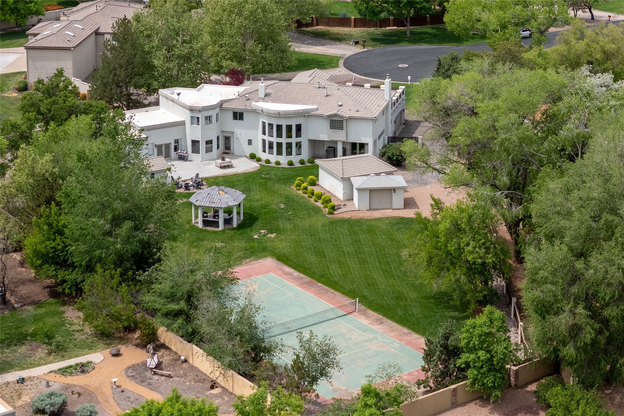 1418 Bonito Suenos Court, Los Ranchos, New Mexico image 1