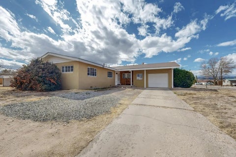 Homes For Rent - 612 Valley Drive<br/> Espanola, NM 87532