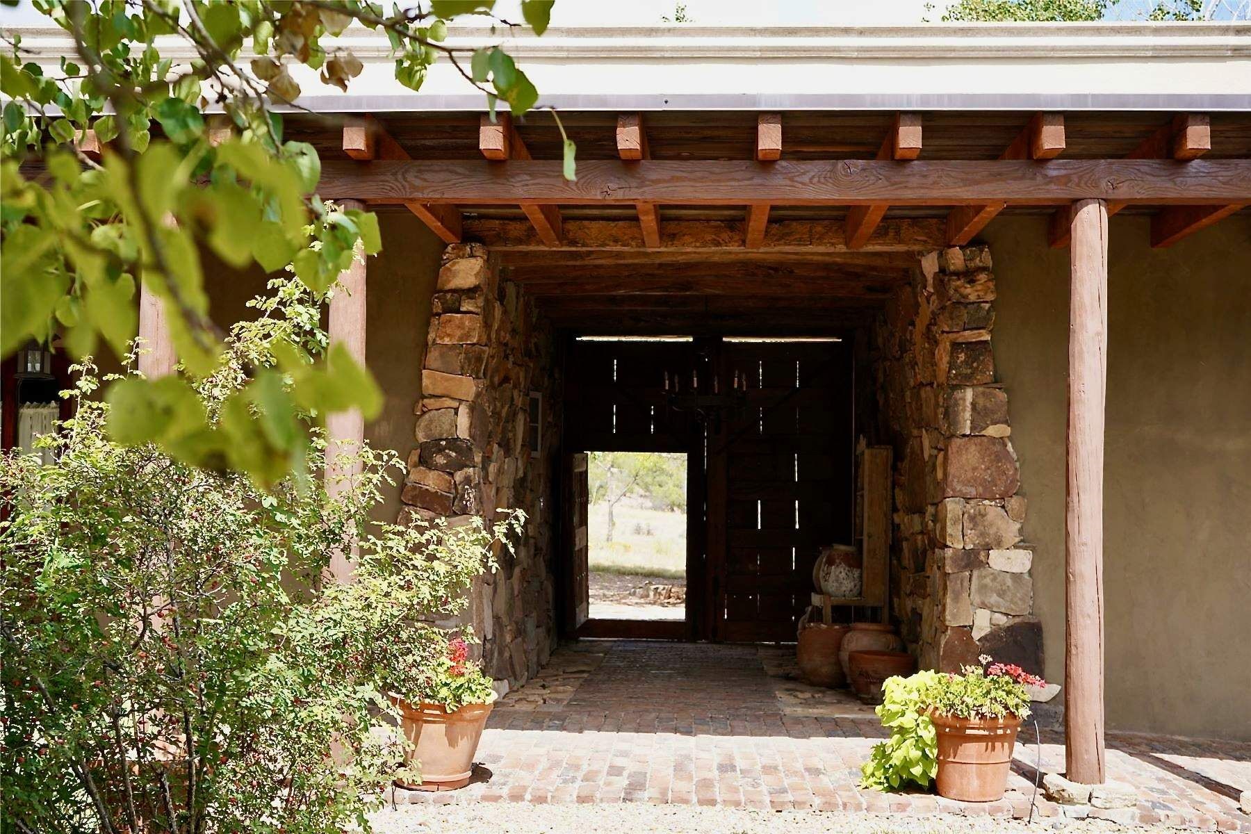 101 Mesa Prieta Road, Youngsville, New Mexico image 9