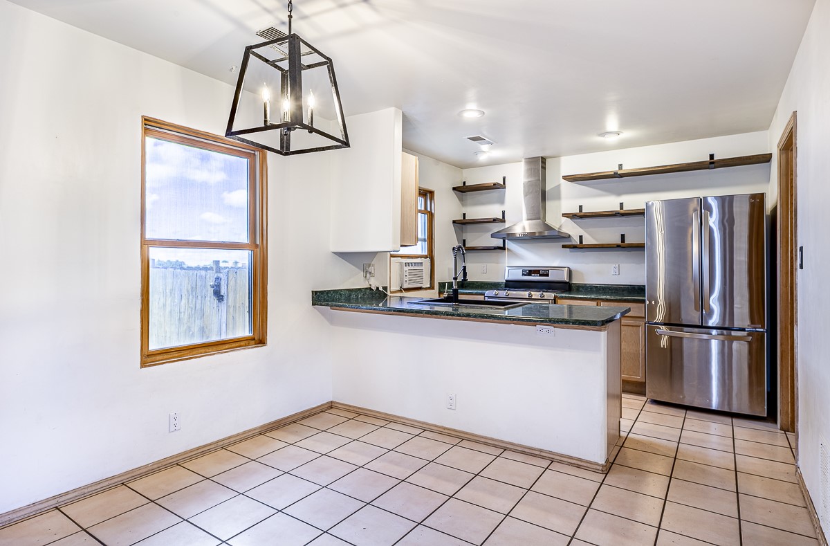 Santa Fe, New Mexico 87508, United States, 3 Bedrooms Bedrooms, ,2 BathroomsBathrooms,Residential,Active,165261