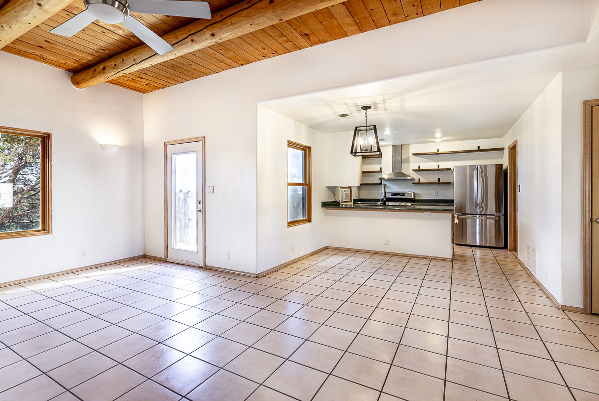Santa Fe, New Mexico 87508, United States, 3 Bedrooms Bedrooms, ,2 BathroomsBathrooms,Residential,Active,165261