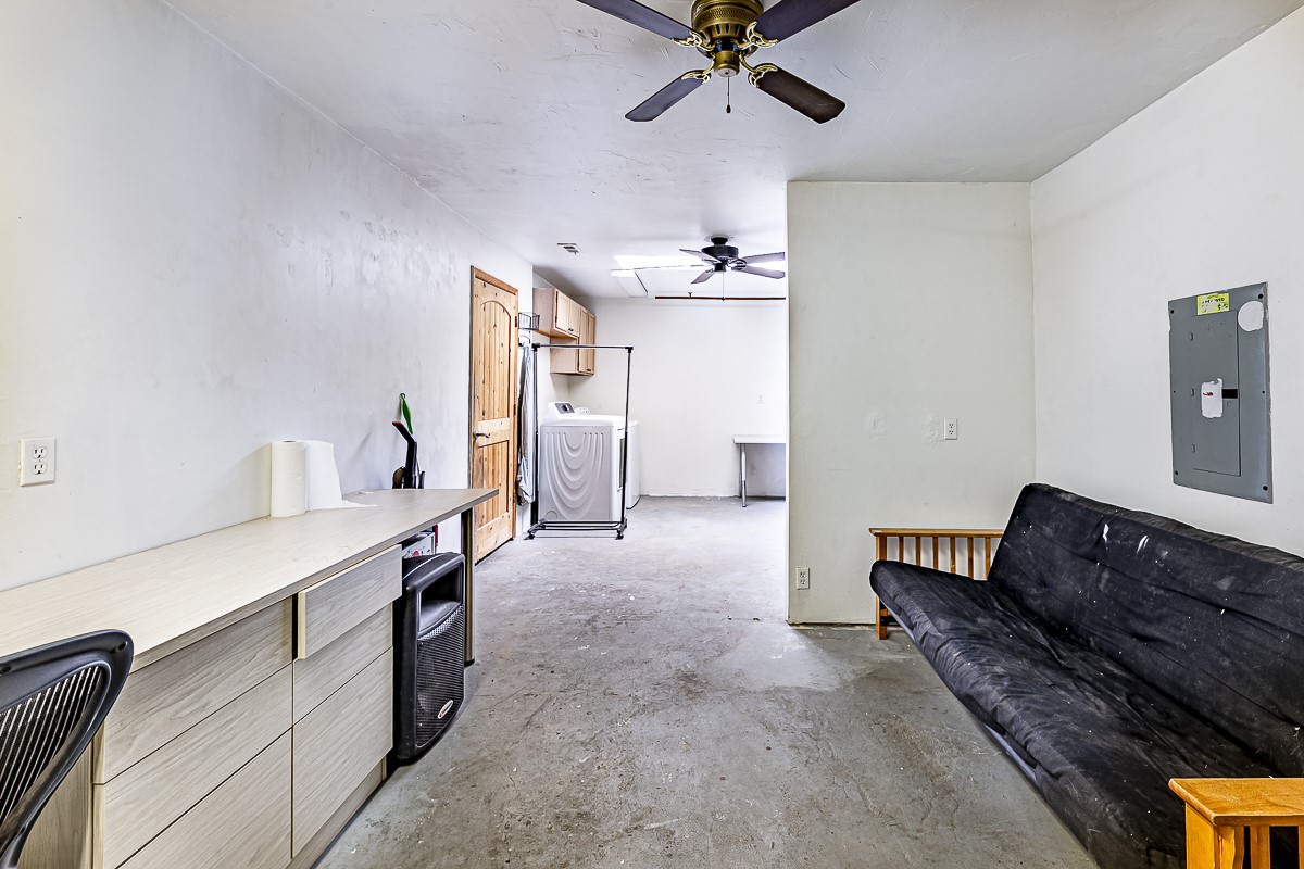 Santa Fe, New Mexico 87508, United States, 3 Bedrooms Bedrooms, ,2 BathroomsBathrooms,Residential,Active,165261