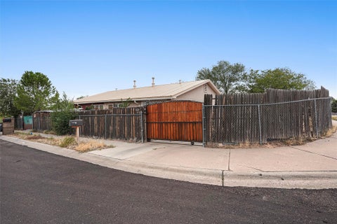 Townhouse For Sale - 15 Sierra #B<br/> Santa Fe, NM 87508