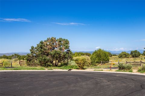 Tiny photo for 7 Westwind Rd, Santa Fe, NM 87508 (MLS # 202505157)