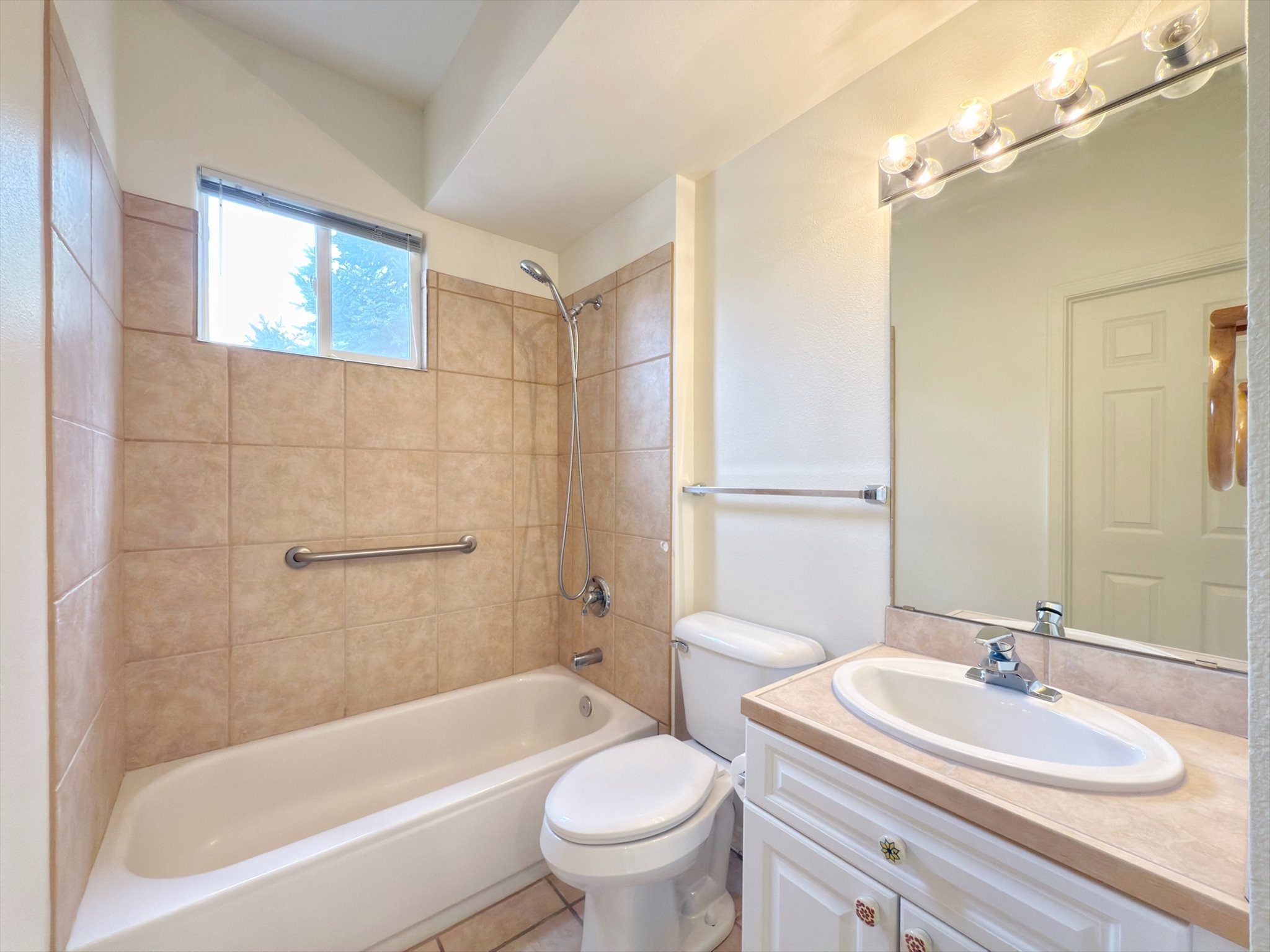 4402 Long Shadow Ln, Santa Fe, New Mexico image 21