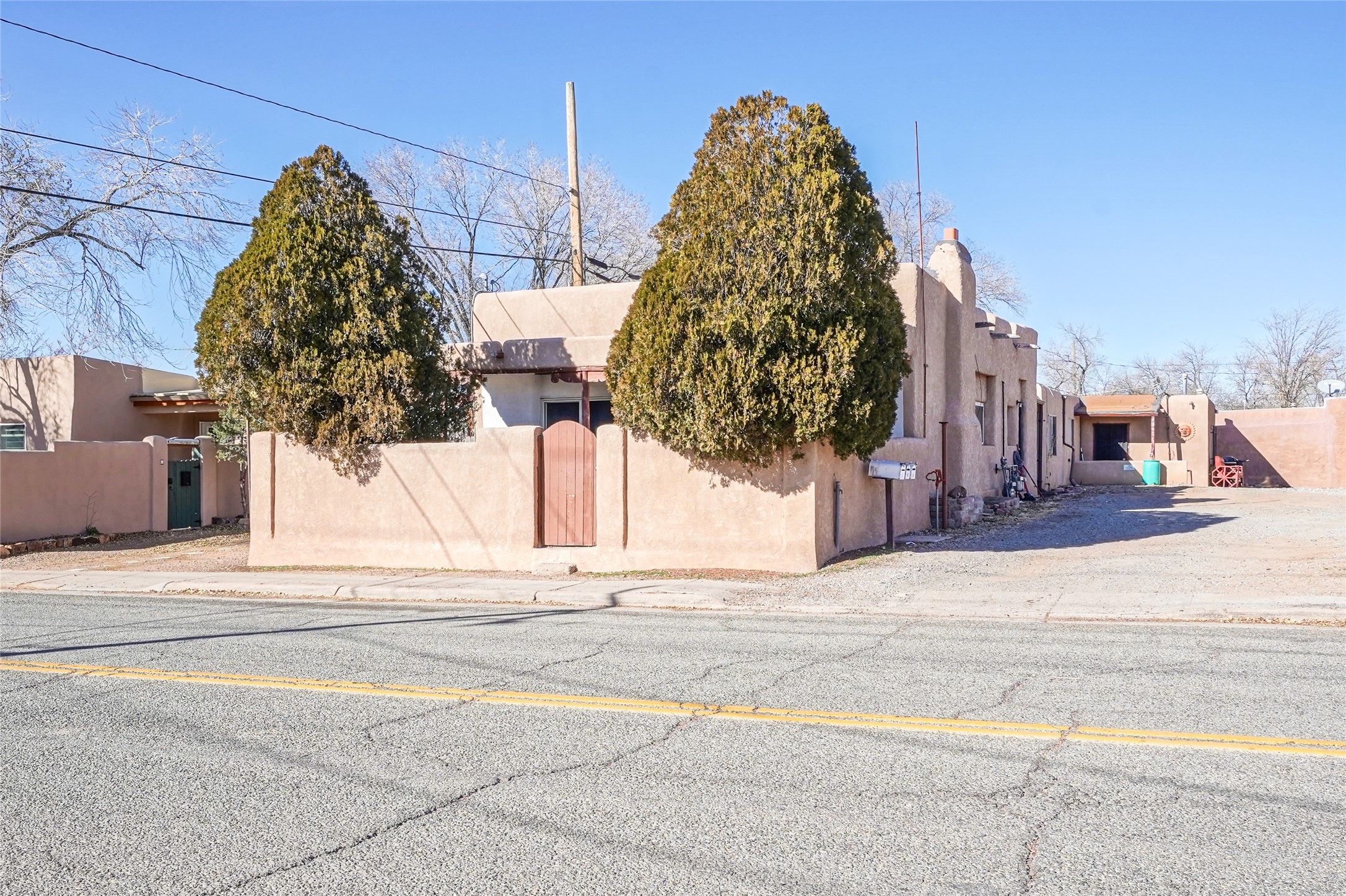 1105 Hickox Street, Santa Fe, New Mexico image 1