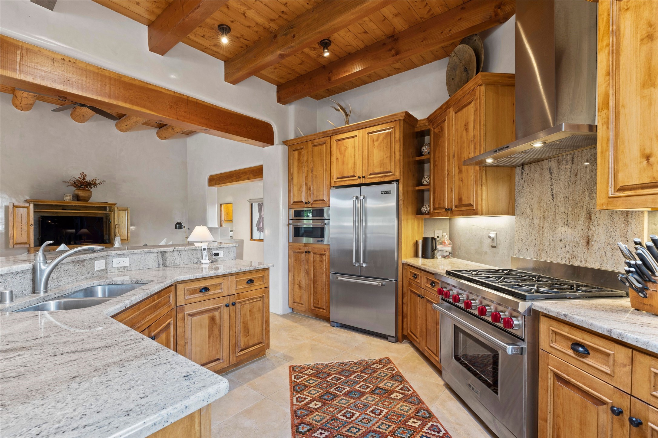 557 Valle Chamiso Lane, Santa Fe, New Mexico image 6