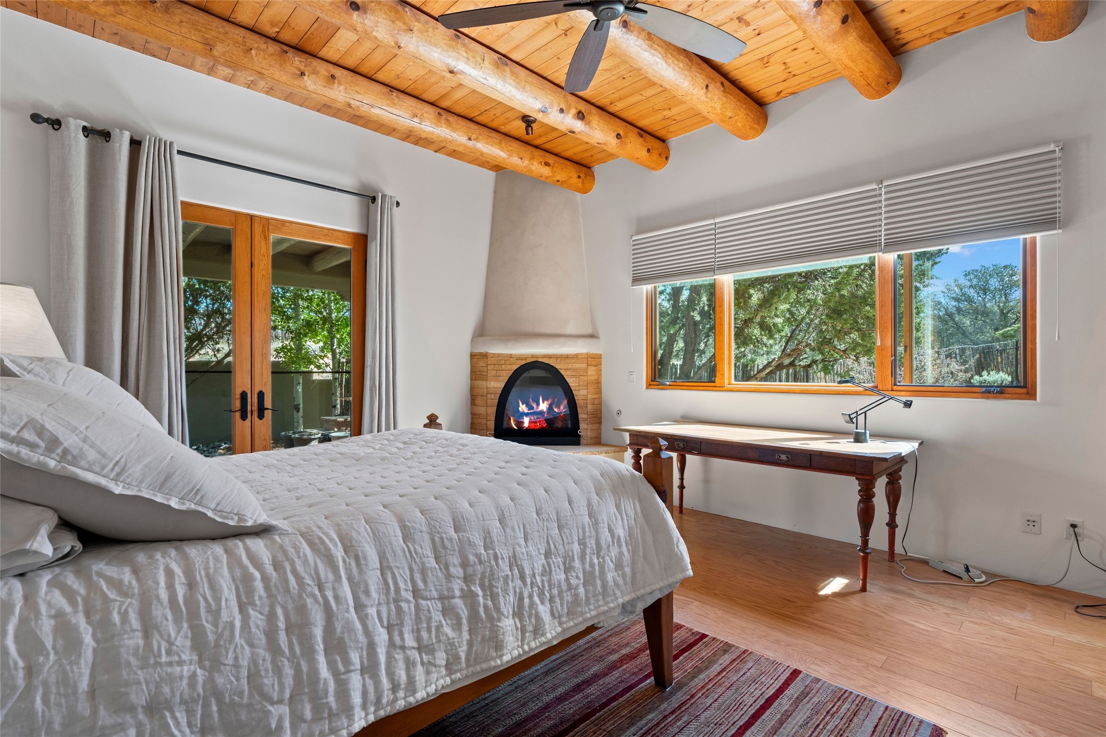 557 Valle Chamiso Lane, Santa Fe, New Mexico image 10