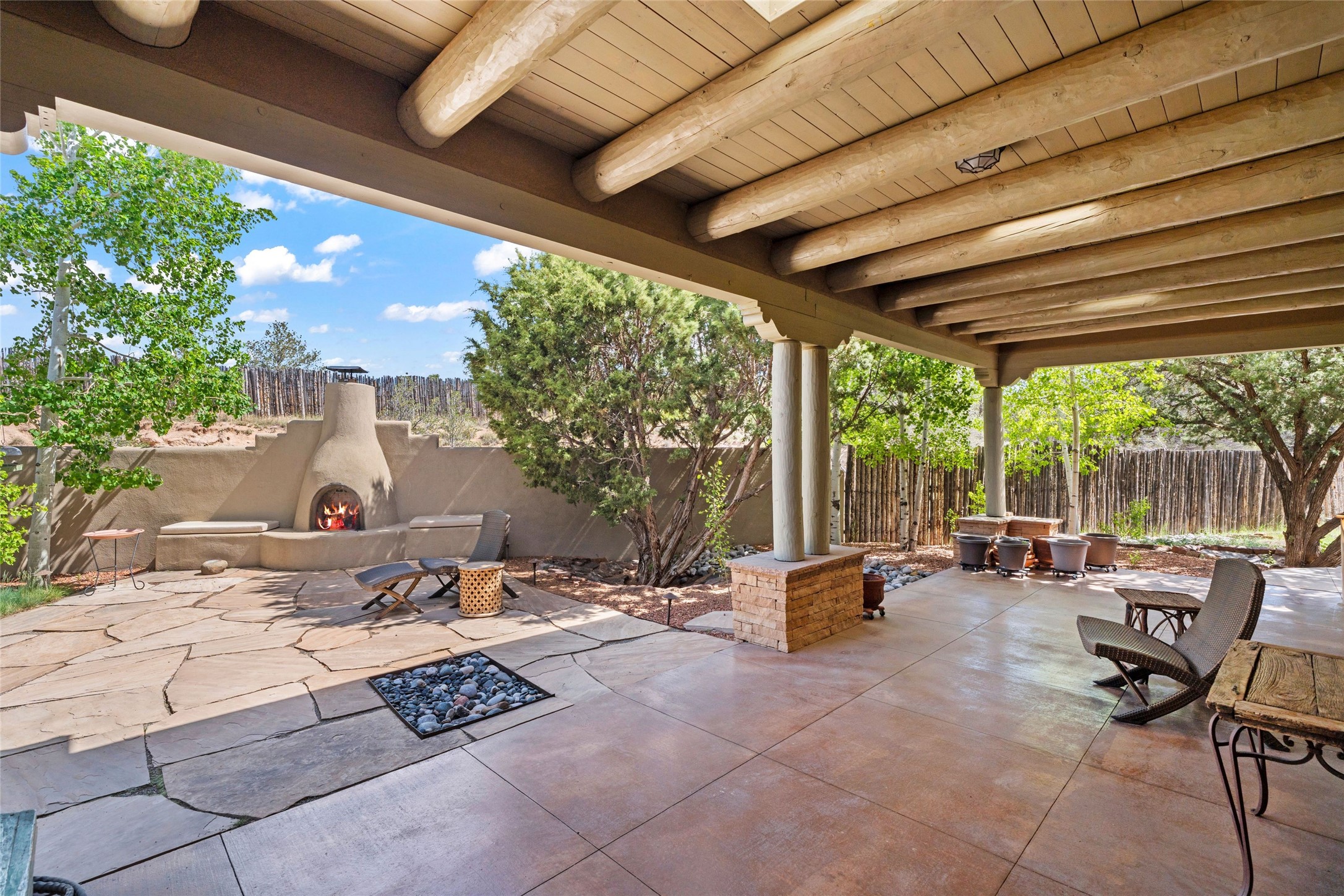 557 Valle Chamiso Lane, Santa Fe, New Mexico image 21