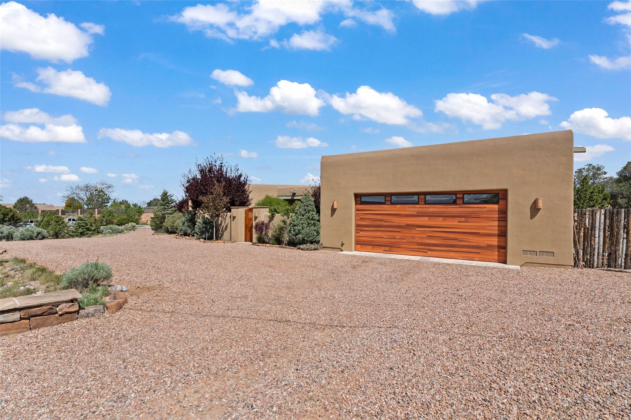 557 Valle Chamiso Lane, Santa Fe, New Mexico image 25