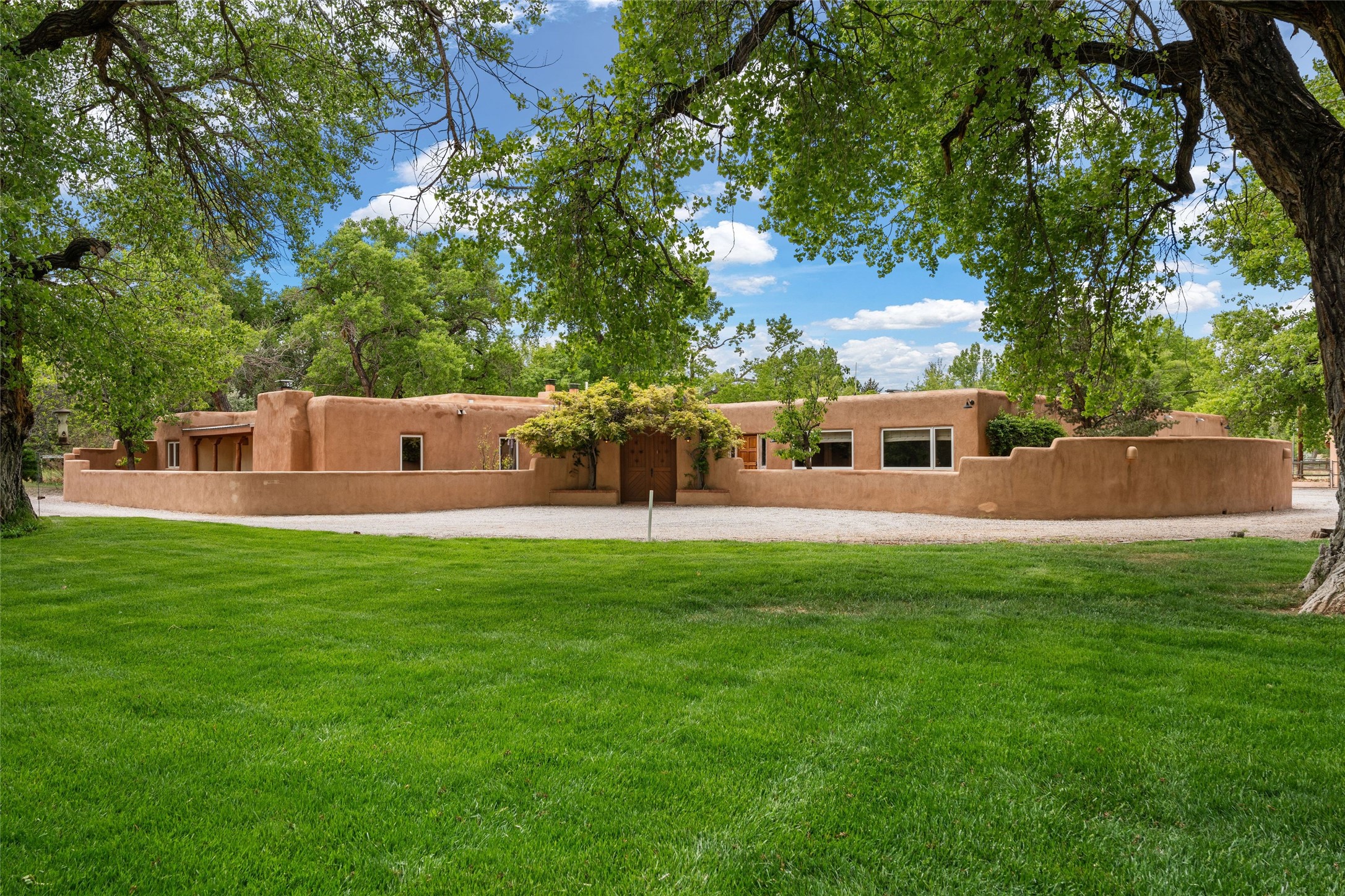384 Chaparral Lane, Corrales, New Mexico image 2