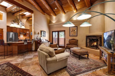 Homes For Sale - 4 Calle Siete Casas<br/> Santa Fe, NM 87507