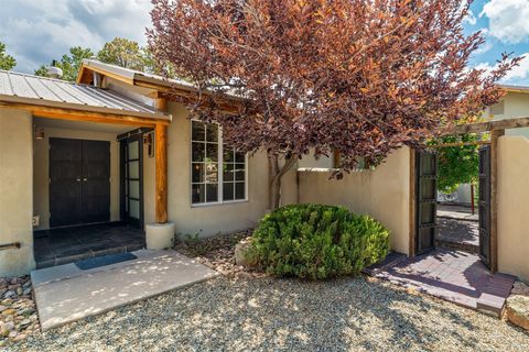 Tiny photo for 10 Sabina Lane, Santa Fe, NM 87508 (MLS # 202600722)