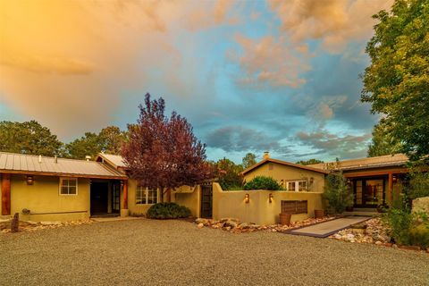 Tiny photo for 10 Sabina Lane, Santa Fe, NM 87508 (MLS # 202600722)