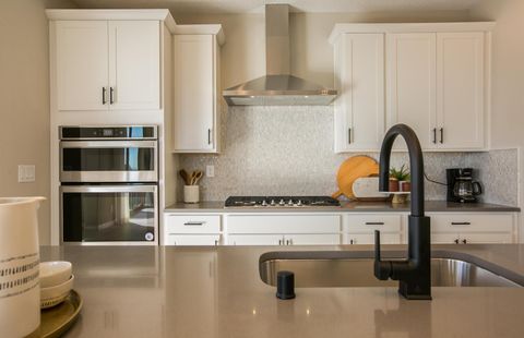 Tiny photo for 121 Mountaingem Loop, Santa Fe, NM 87508 (MLS # 202601045)