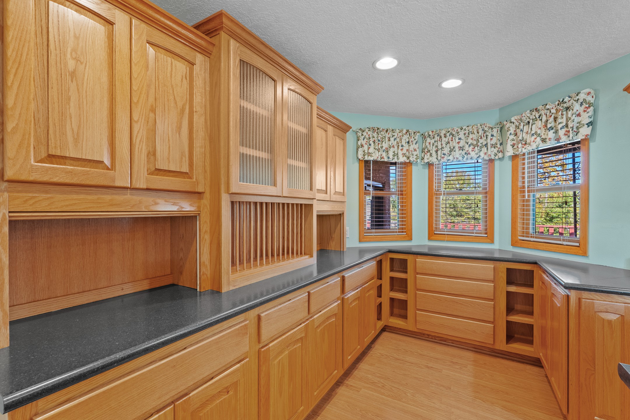 Santa Fe, New Mexico 87532, United States, 4 Bedrooms Bedrooms, ,2 BathroomsBathrooms,Residential,Active,235721